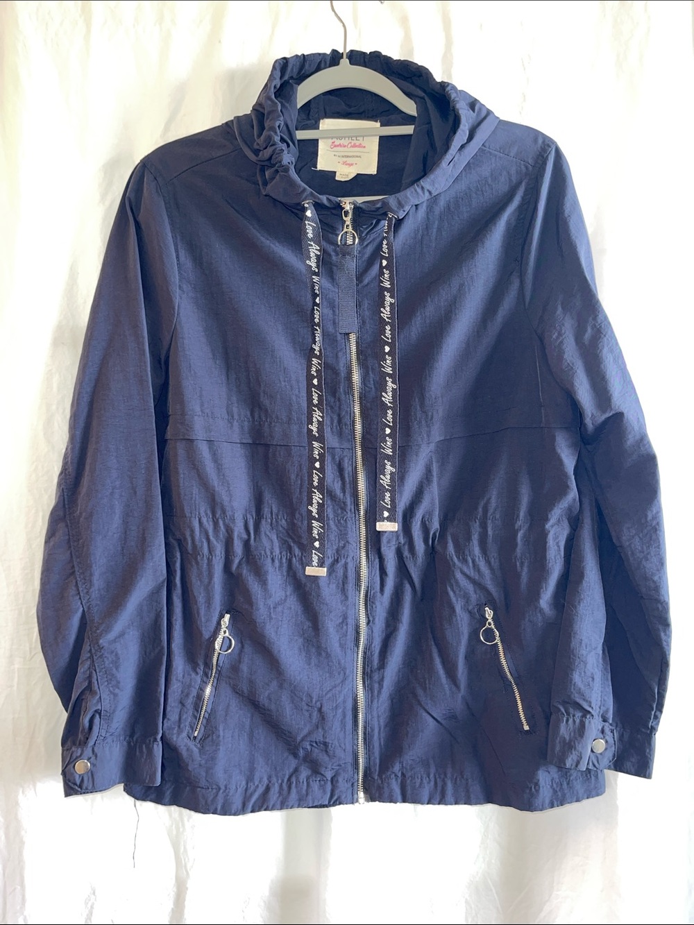 26 International Ashley Sunrise Collection Navy Hooded Rain Jacket size L